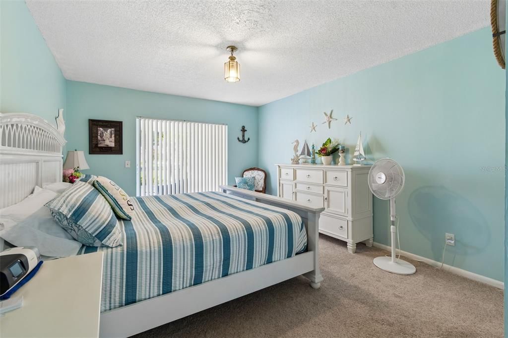 Activo con contrato: $325,000 (2 camas, 2 baños, 1246 Pies cuadrados)
