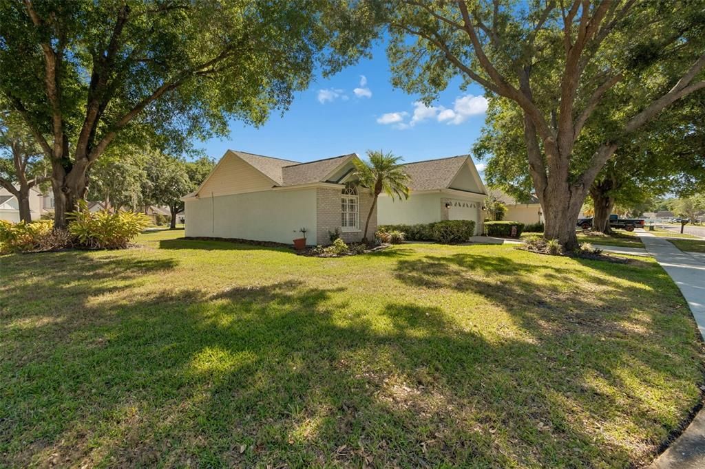 Activo con contrato: $325,000 (2 camas, 2 baños, 1246 Pies cuadrados)