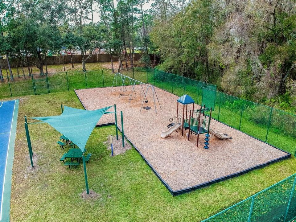 Activo con contrato: $325,000 (2 camas, 2 baños, 1246 Pies cuadrados)