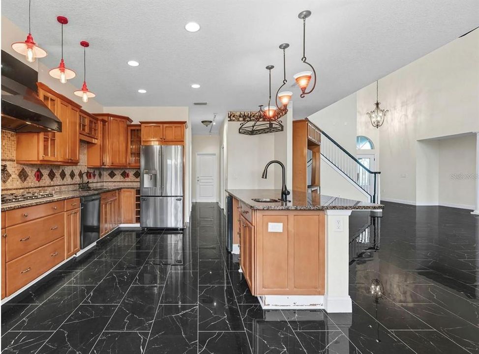 В аренду: $3,495 (3 спален, 2 ванн, 2904 Квадратных фут)