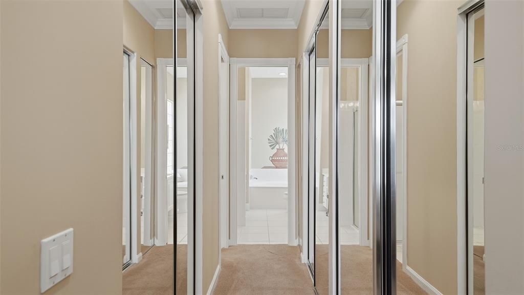 Под контрактом: $599,999 (3 спален, 3 ванн, 2201 Квадратных фут)