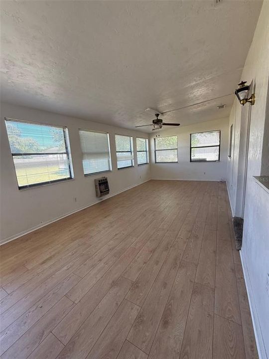 En Venta: $215,900 (2 camas, 2 baños, 1612 Pies cuadrados)