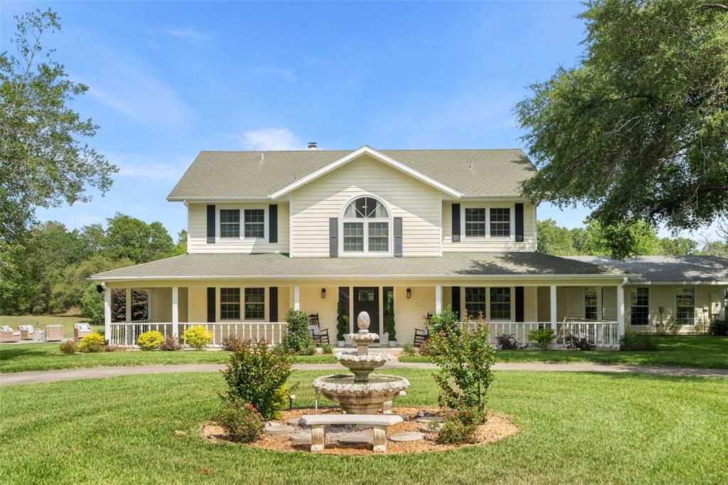 Active With Contract: $900,000 (7 beds, 4 baths, 4042 Square Feet)