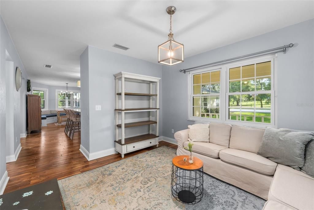 Active With Contract: $900,000 (7 beds, 4 baths, 4042 Square Feet)