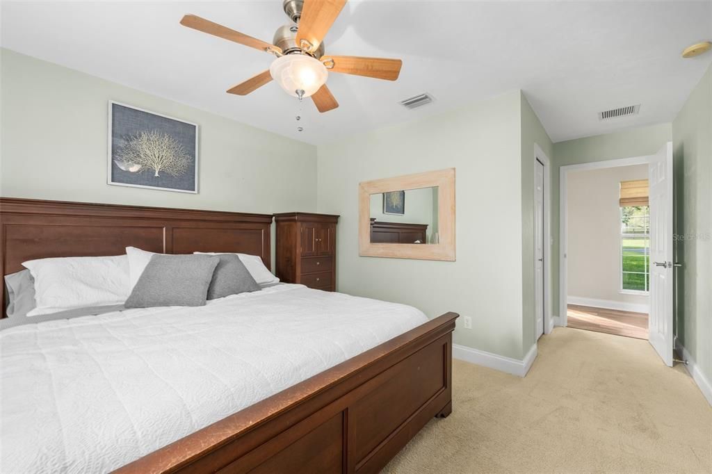 Active With Contract: $900,000 (7 beds, 4 baths, 4042 Square Feet)