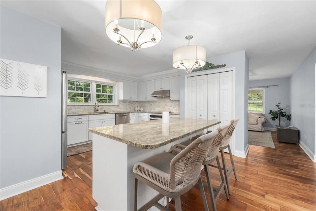 Active With Contract: $900,000 (7 beds, 4 baths, 4042 Square Feet)