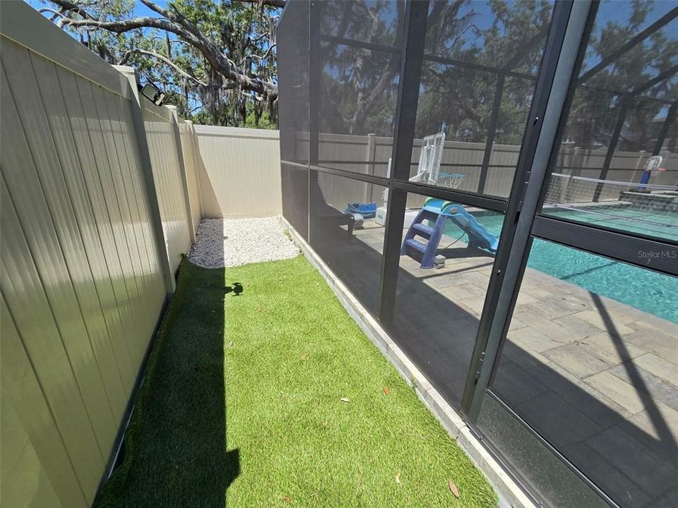 For Sale: $864,990 (7 beds, 5 baths, 4447 Square Feet)