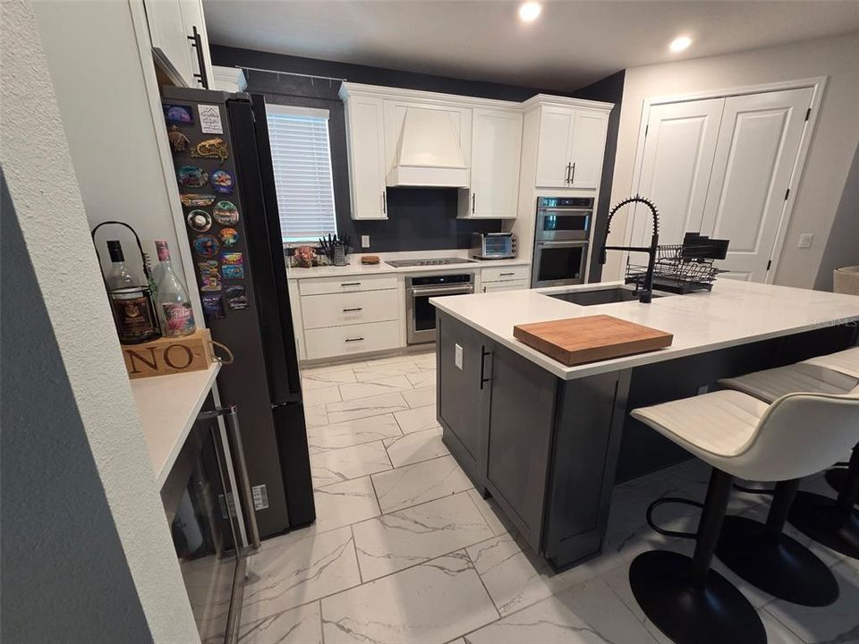 For Sale: $864,990 (7 beds, 5 baths, 4447 Square Feet)