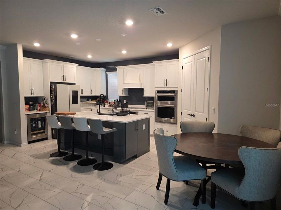 For Sale: $864,990 (7 beds, 5 baths, 4447 Square Feet)