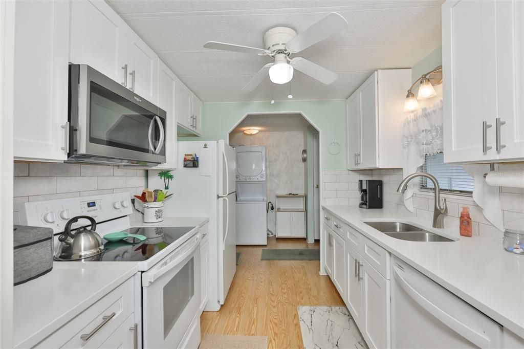 En Venta: $164,900 (2 camas, 2 baños, 984 Pies cuadrados)