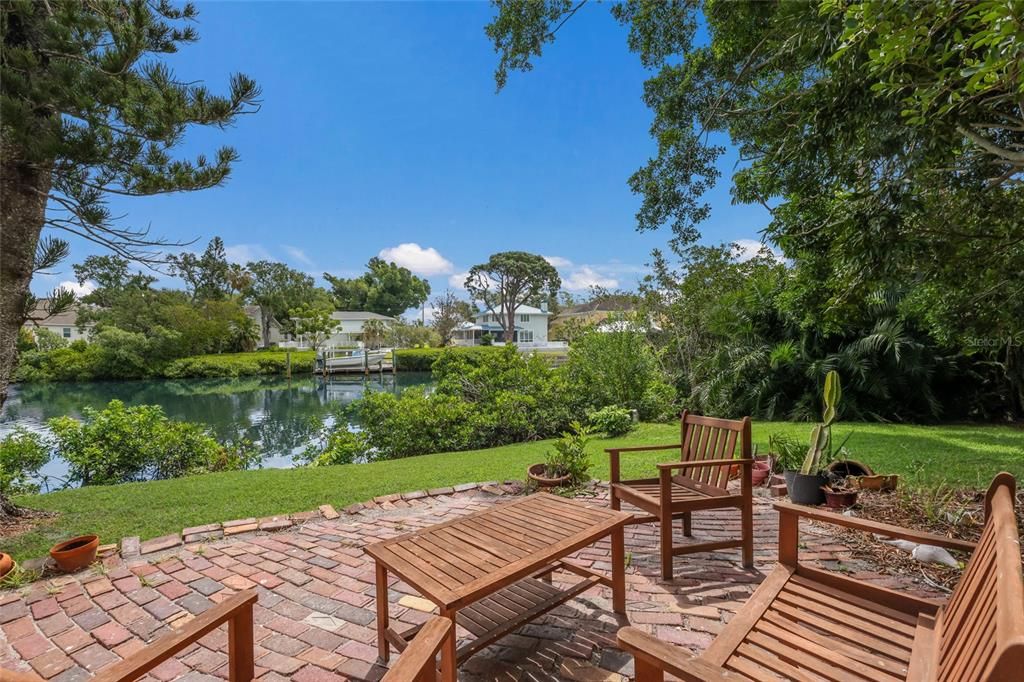 Active With Contract: $863,000 (2 beds, 2 baths, 1932 Square Feet)