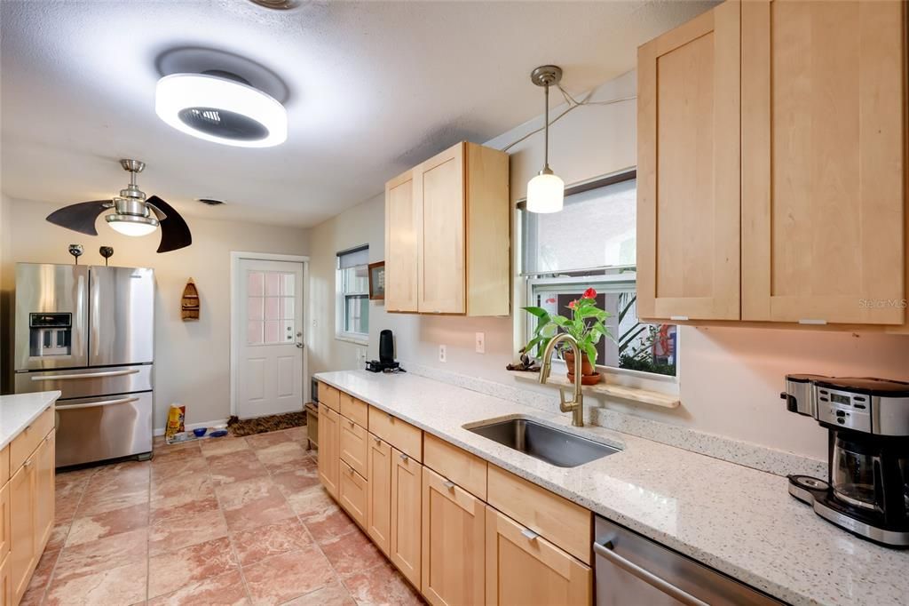Active With Contract: $863,000 (2 beds, 2 baths, 1932 Square Feet)