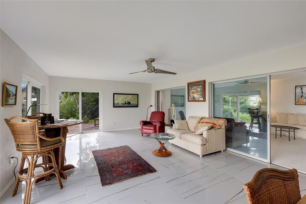 Active With Contract: $863,000 (2 beds, 2 baths, 1932 Square Feet)