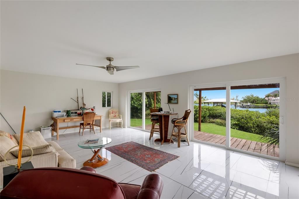 Active With Contract: $863,000 (2 beds, 2 baths, 1932 Square Feet)