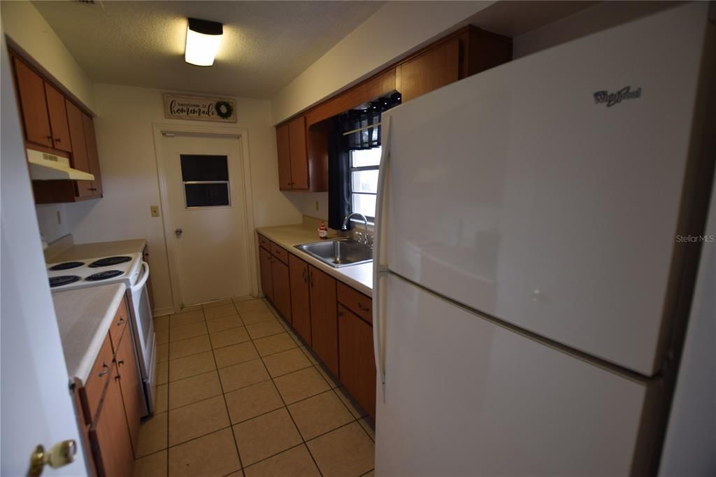 Activo con contrato: $295,000 (3 camas, 2 baños, 1268 Pies cuadrados)
