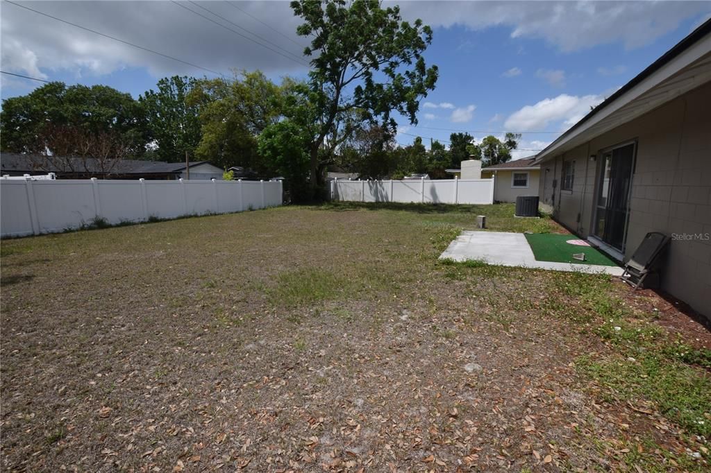 Activo con contrato: $295,000 (3 camas, 2 baños, 1268 Pies cuadrados)