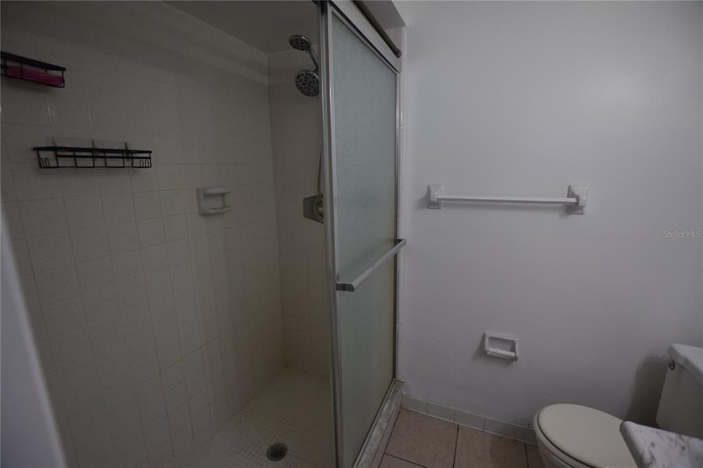 Activo con contrato: $295,000 (3 camas, 2 baños, 1268 Pies cuadrados)