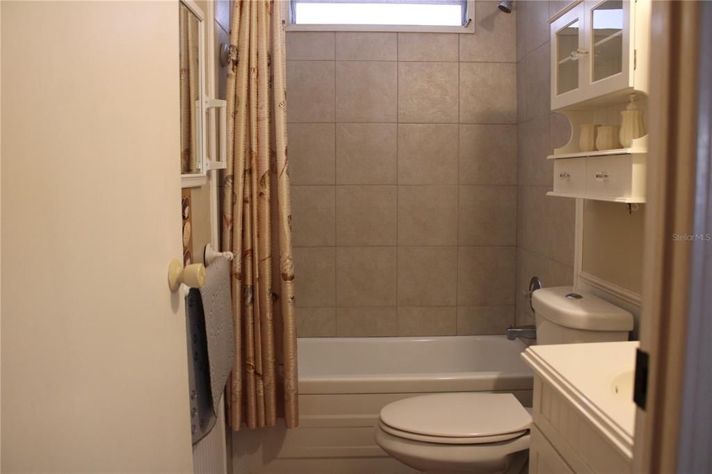 В аренду: $1,850 (2 спален, 2 ванн, 1056 Квадратных фут)
