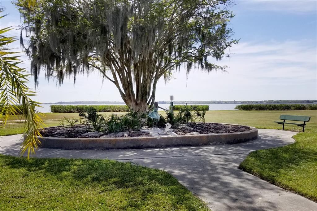 For Sale: $525,000 (3 beds, 3 baths, 1834 Square Feet)