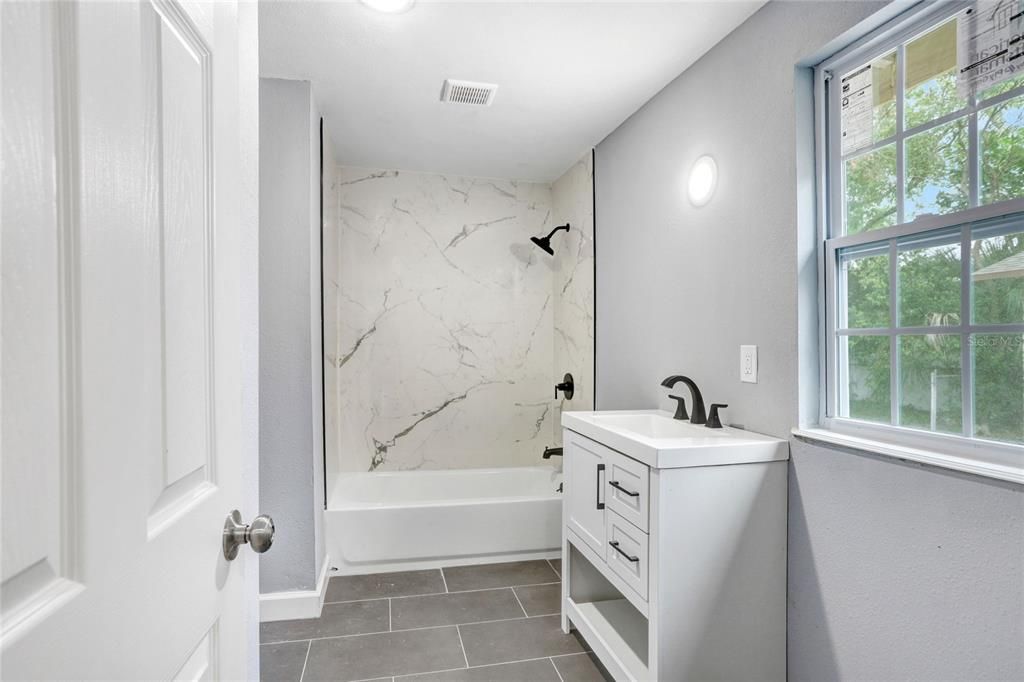 For Sale: $230,000 (3 beds, 2 baths, 1652 Square Feet)