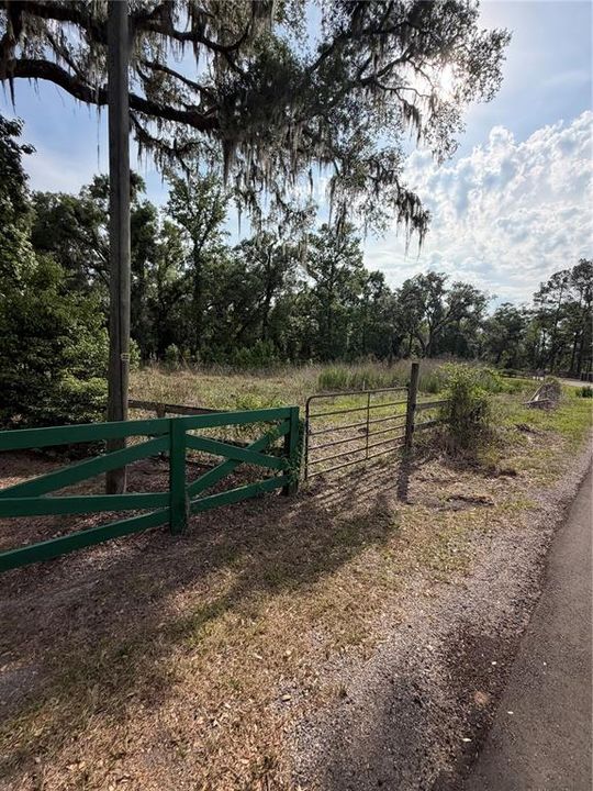 For Sale: $389,000 (10.10 acres)