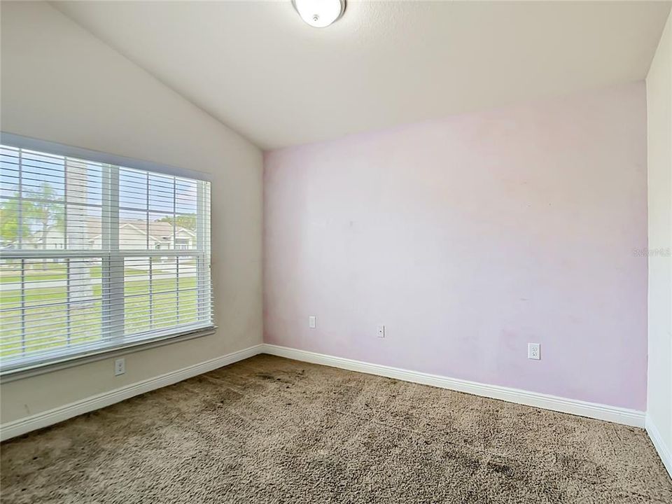 For Sale: $284,900 (4 beds, 2 baths, 1822 Square Feet)