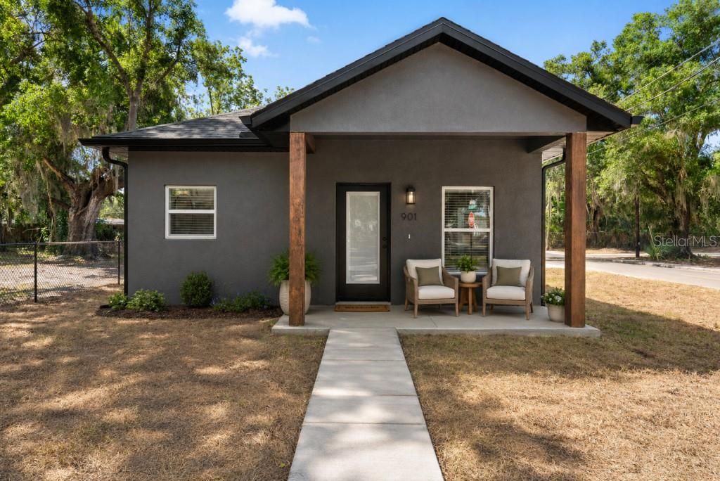 En Venta: $299,900 (3 camas, 2 baños, 1168 Pies cuadrados)