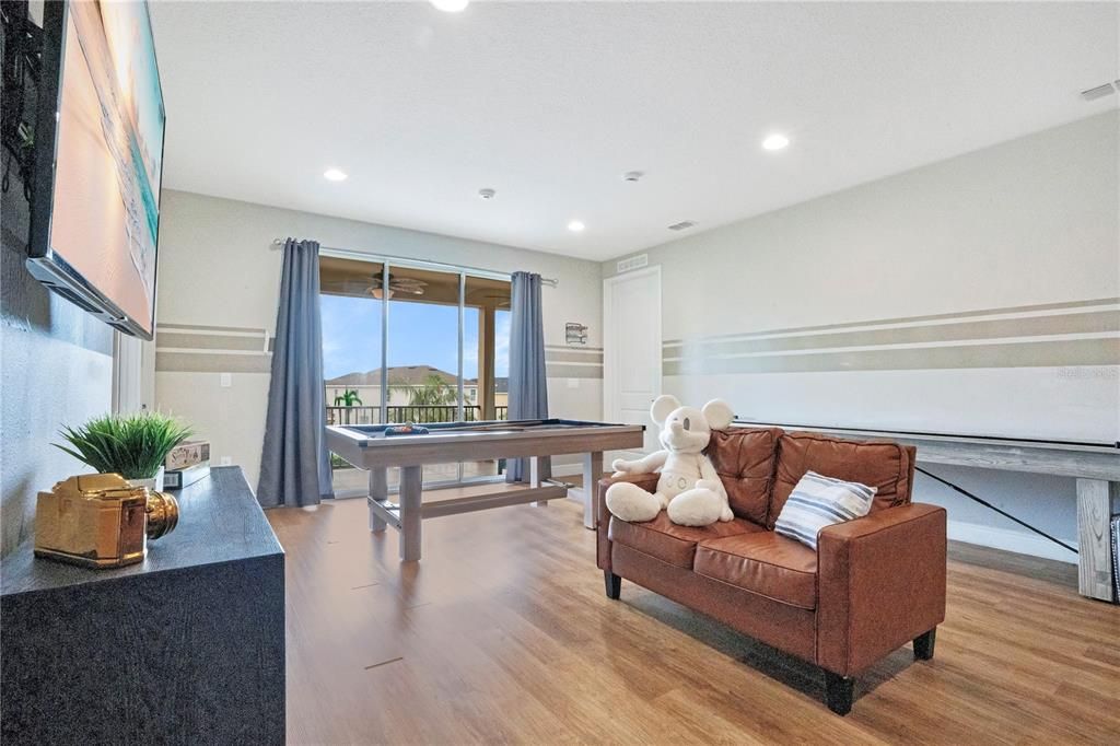 For Sale: $1,239,000 (11 beds, 10 baths, 5496 Square Feet)