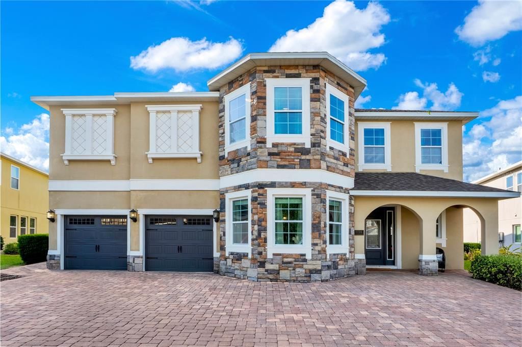 For Sale: $1,239,000 (11 beds, 10 baths, 5496 Square Feet)