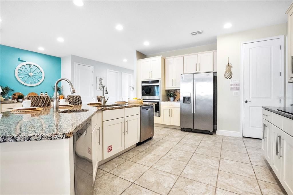 For Sale: $1,239,000 (11 beds, 10 baths, 5496 Square Feet)