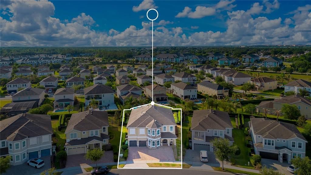 For Sale: $1,239,000 (11 beds, 10 baths, 5496 Square Feet)