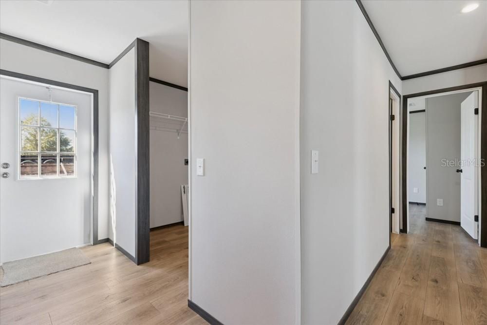 En Venta: $307,500 (4 camas, 2 baños, 1707 Pies cuadrados)