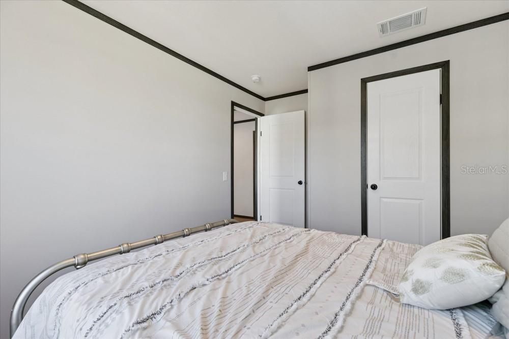 En Venta: $307,500 (4 camas, 2 baños, 1707 Pies cuadrados)