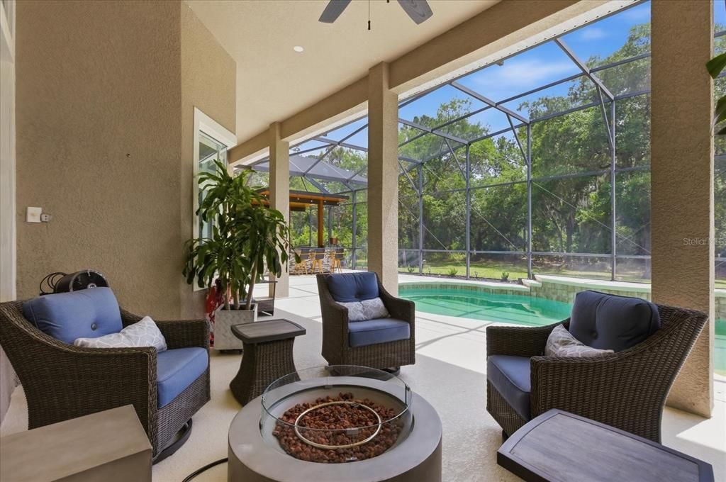 En Venta: $1,285,000 (5 camas, 5 baños, 4310 Pies cuadrados)
