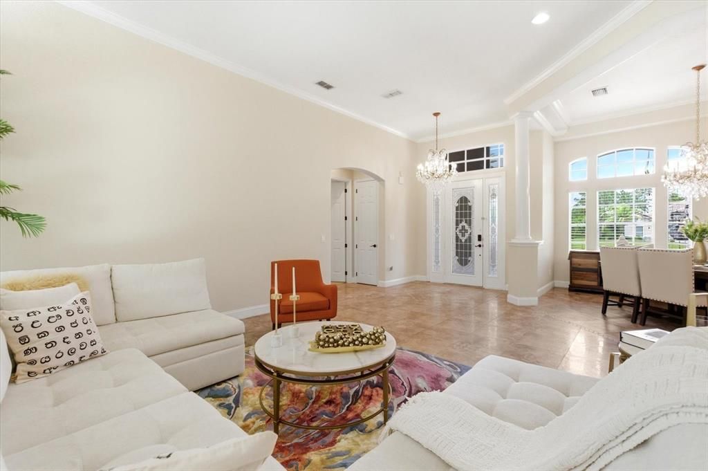 En Venta: $1,285,000 (5 camas, 5 baños, 4310 Pies cuadrados)