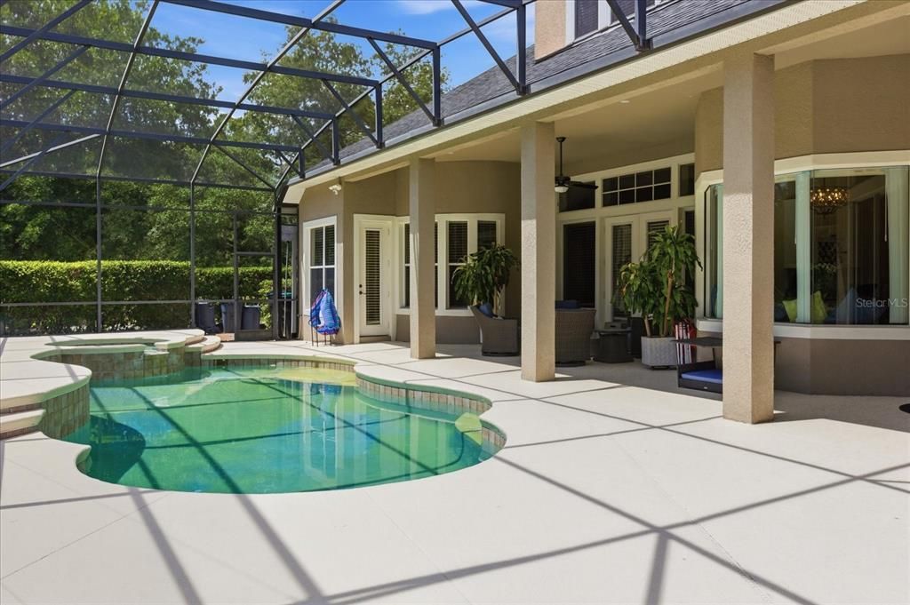 En Venta: $1,285,000 (5 camas, 5 baños, 4310 Pies cuadrados)