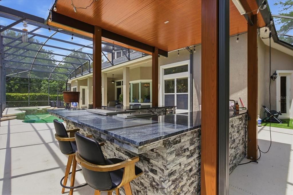 En Venta: $1,285,000 (5 camas, 5 baños, 4310 Pies cuadrados)
