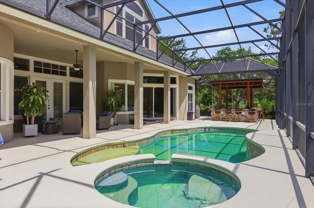 En Venta: $1,285,000 (5 camas, 5 baños, 4310 Pies cuadrados)
