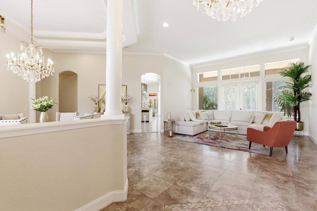 En Venta: $1,285,000 (5 camas, 5 baños, 4310 Pies cuadrados)