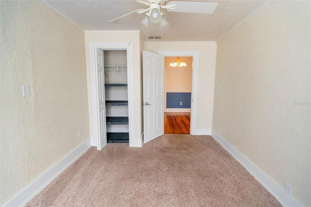 Active With Contract: $399,000 (5 beds, 0 baths, 2641 Square Feet)