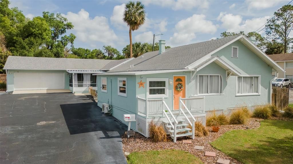 Active With Contract: $399,000 (5 beds, 0 baths, 2641 Square Feet)