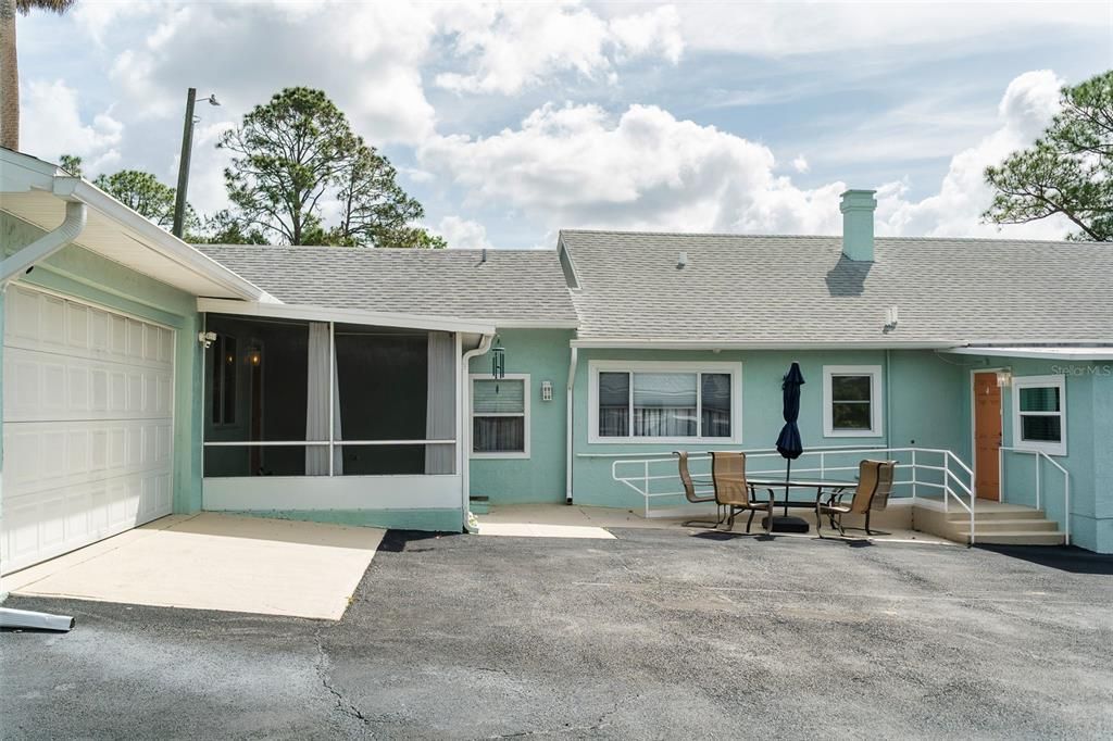 Active With Contract: $399,000 (5 beds, 0 baths, 2641 Square Feet)