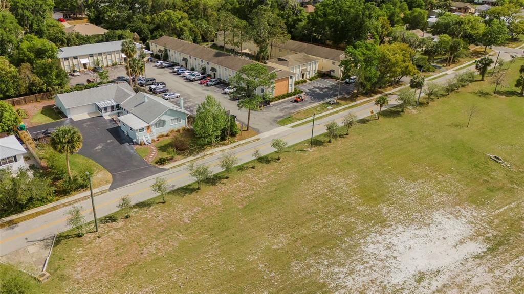 Active With Contract: $399,000 (5 beds, 0 baths, 2641 Square Feet)