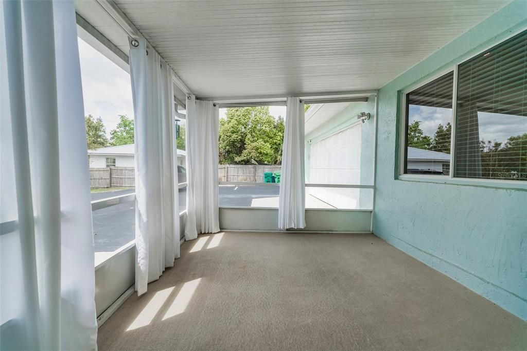 Active With Contract: $399,000 (5 beds, 0 baths, 2641 Square Feet)