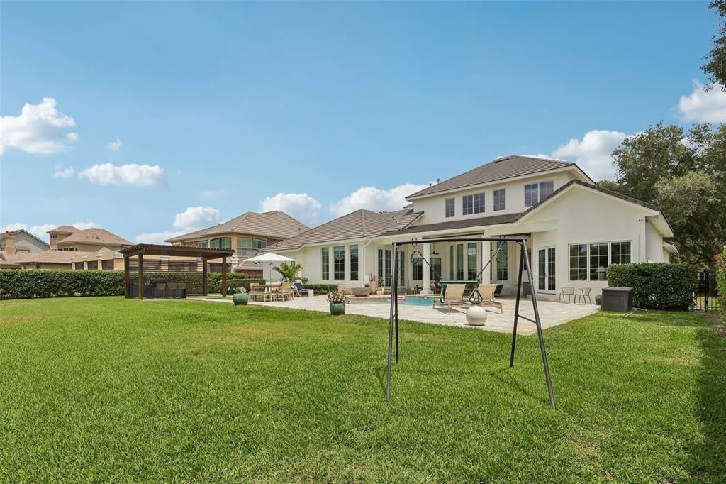 En Venta: $4,399,000 (5 camas, 4 baños, 5580 Pies cuadrados)