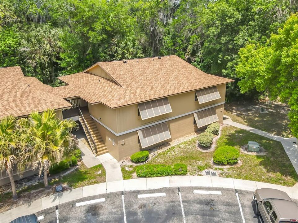 For Sale: $149,900 (2 beds, 2 baths, 897 Square Feet)