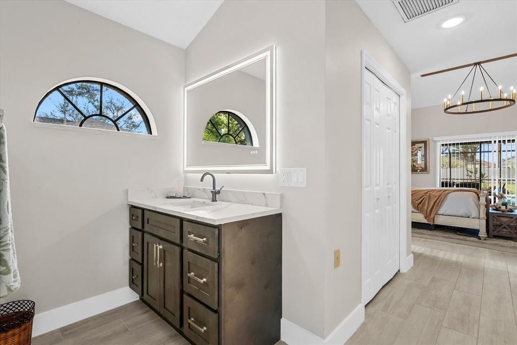 For Sale: $829,000 (5 beds, 3 baths, 2262 Square Feet)