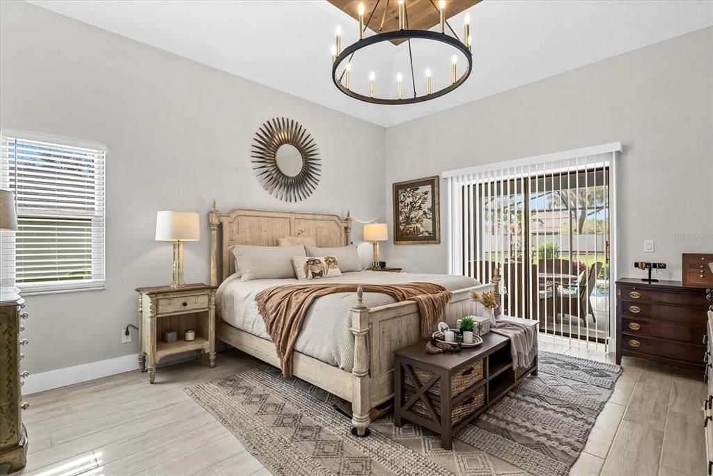 For Sale: $829,000 (5 beds, 3 baths, 2262 Square Feet)