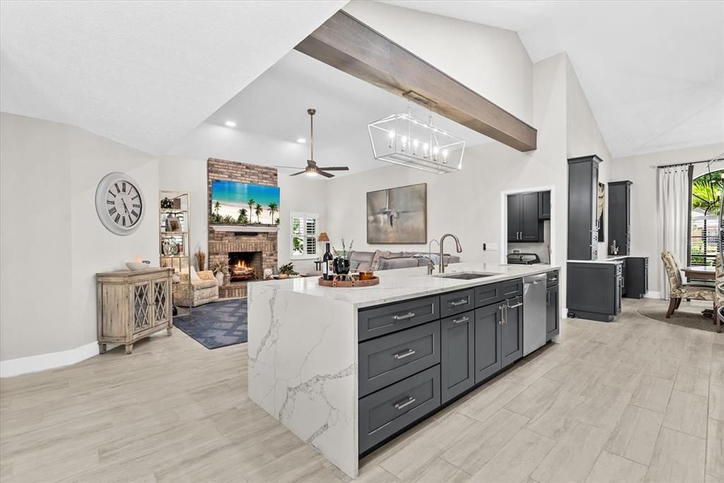 For Sale: $829,000 (5 beds, 3 baths, 2262 Square Feet)