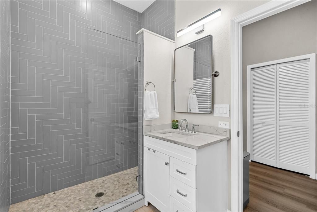 For Sale: $829,000 (5 beds, 3 baths, 2262 Square Feet)